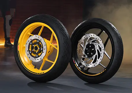 8 Spoke Dual Colored Alloys of RTR 310 Motorcycle